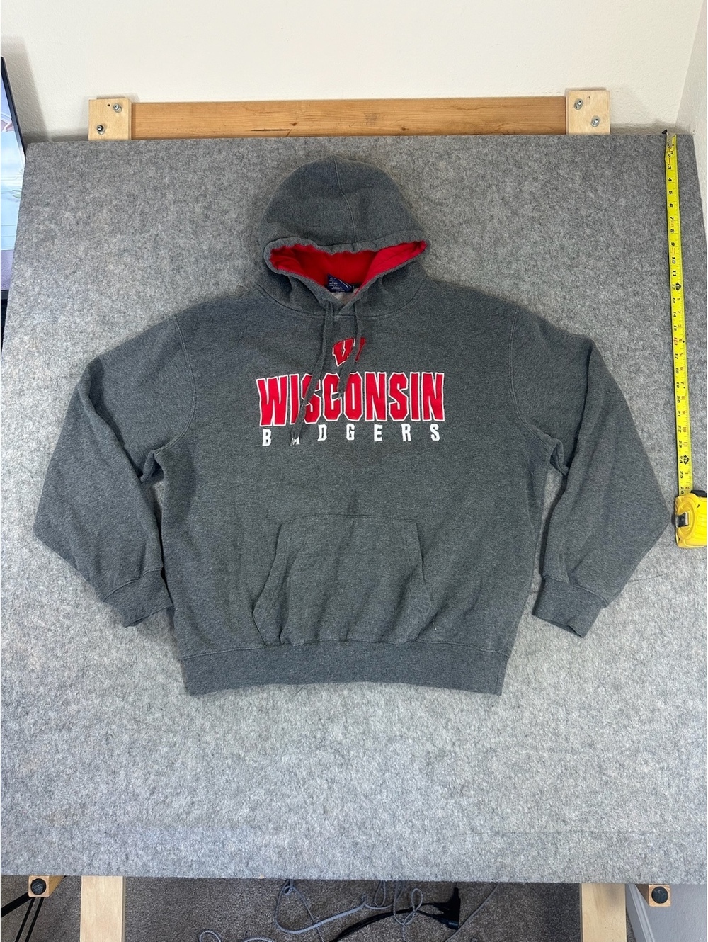 Vintage Y2K Wisconsin Badgers gray hoodie size XL